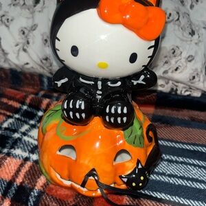 Hello Kitty Halloween Figurine